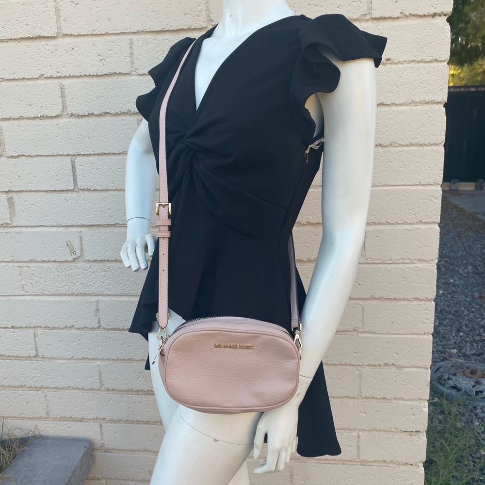 🌸Michael Kors crossbody small bag🌸